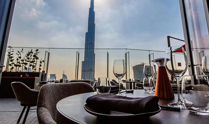  Dubai Views from Burj Khalifa Tickets and Lunch or Dinner
