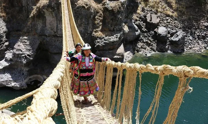 Queswachaca the Last Inca Bridge and 4 Lagoons Tour with Picnic