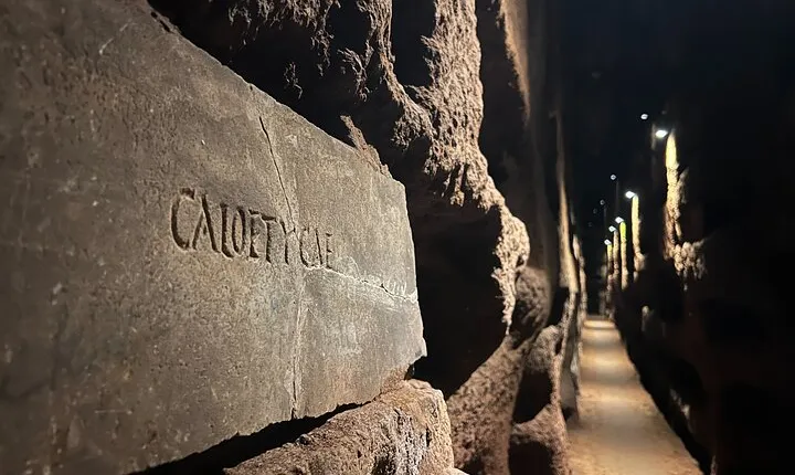 Private Guided Catacombs Highlights Tour in Golf Cart