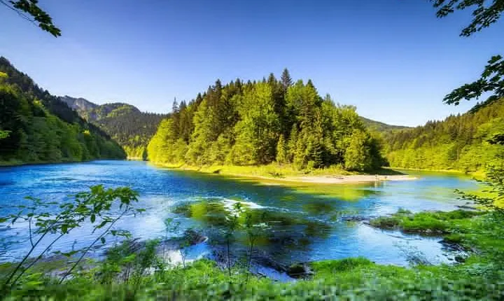 Dunajec Wooden Rafting Tour from Krakow