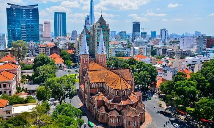 Saigon City Tour By Walking