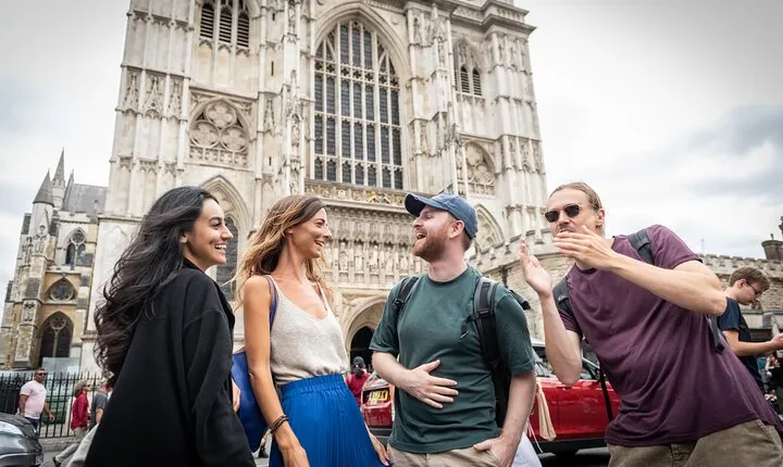 Westminster Private Walking Tour & Skip-the-line Abbey Entry