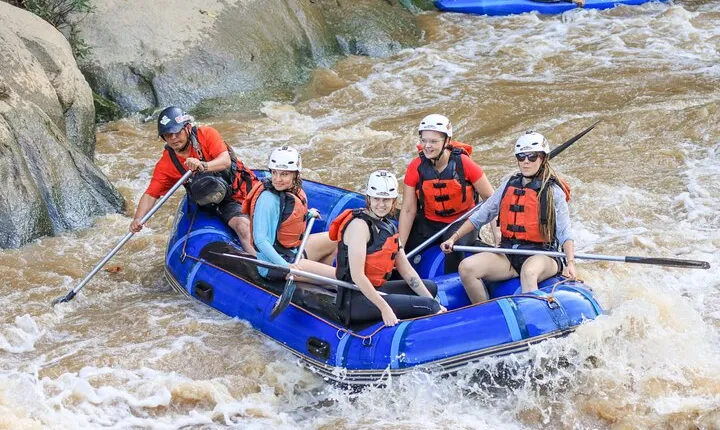 8km Rafting with 8Adventures from Chiang Mai with Pickup & Lunch