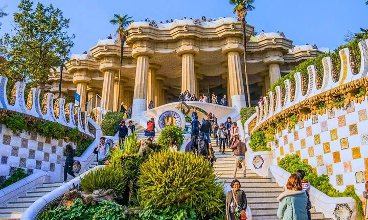 Park Guell Guided Tour with Skip the Line Ticket