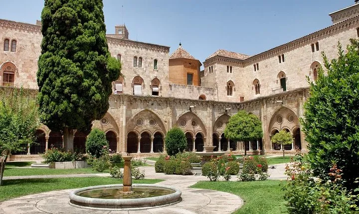 Skip the Line: Tarragona Cathedral Entrance Ticket & Audioguide