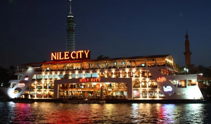 CAIRO DINNER CRUISE AND ORIENTAL SHOW