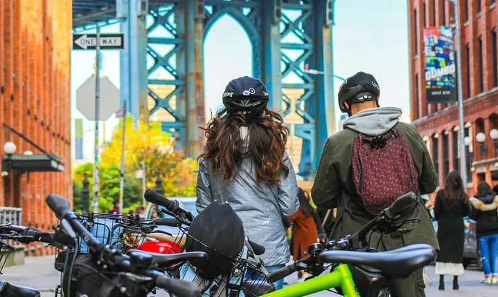Brooklyn Bridge and Waterfront 2-hour Guided Bike Tour
