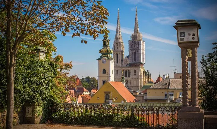 Transfer from Zagreb to Budapest
