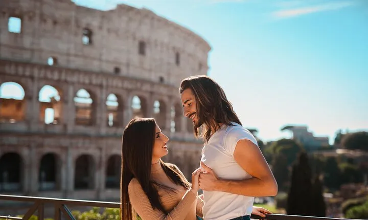 Rome: Private Photo Shoot at The Colosseum