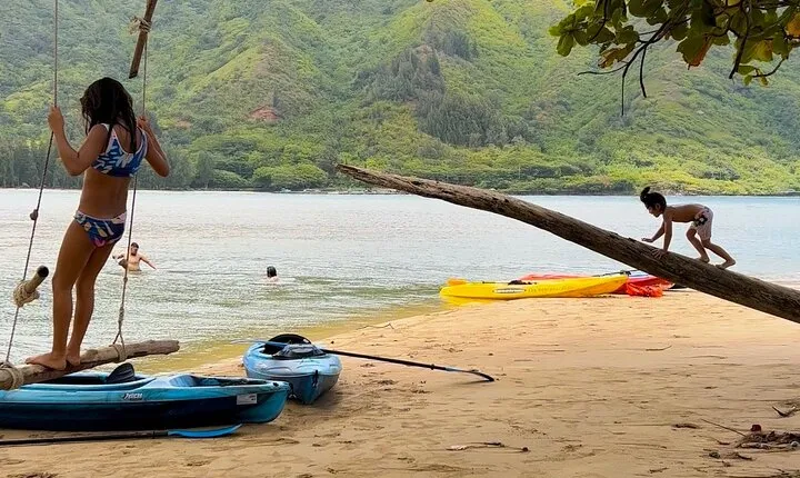 Kahana Bay River to Ocean: Kayak and Stand Up Paddle Board Rental