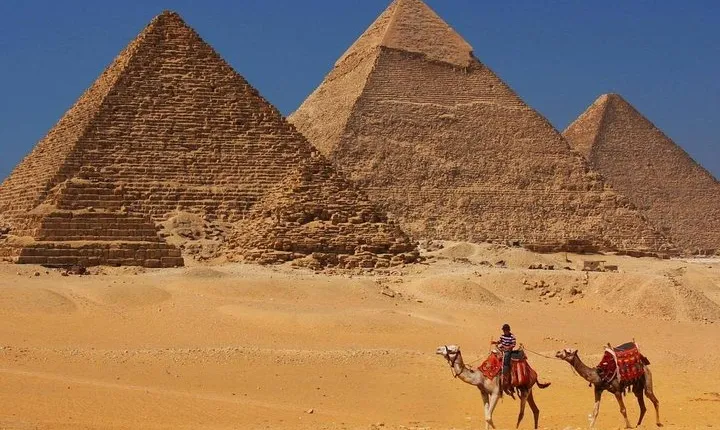 Full Private Trip To Memphis Sakkara Giza Pyramids Sphinx + Lunch
