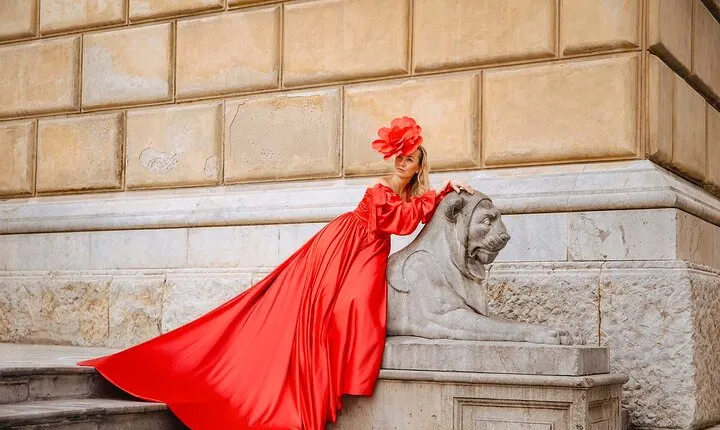 Flying dress - one hour Video/Photoshoot