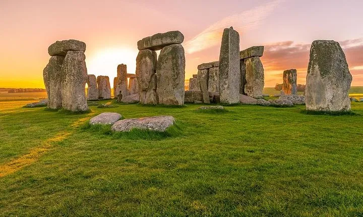 Southampton Cruise port to London Via Stonehenge & Windsor castle