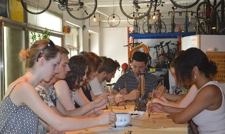 3 Hour Private Beijing Hutong Tour and Calligraphy Experience