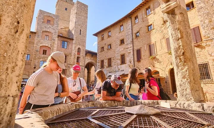 Exclusive Siena and San Gimignano Tour & Chianti Wine Experience