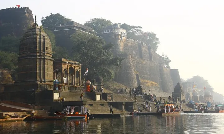 Maheshwar Fort and River banks temples from Bhopal