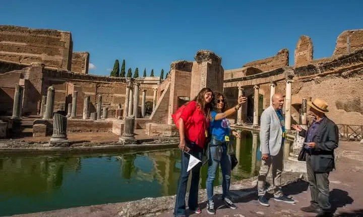 Tivoli Villa D’Este and Hadrian’s Villa Private Tour with Lunch