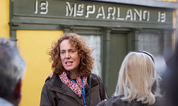 Private Ennis Essential History Tour with Dr Jane O'Brien