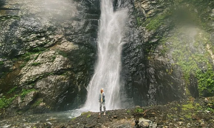 Private Mountain Retreat: Embracing Nature in a 2-Day Escape