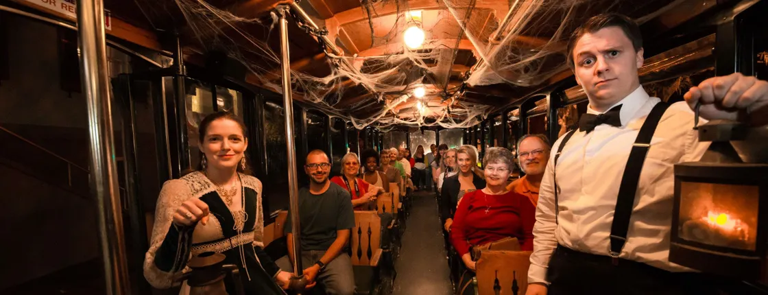 Savannah ghosts and gravestones tour