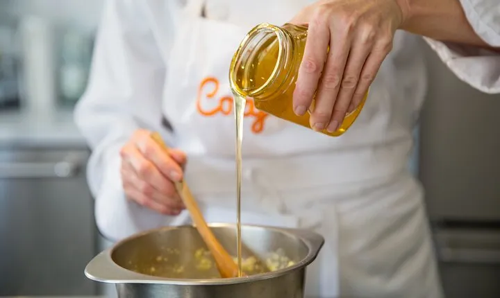 Cook Greek Comfort Food + Wine in Central Athens (5-Course Meal)