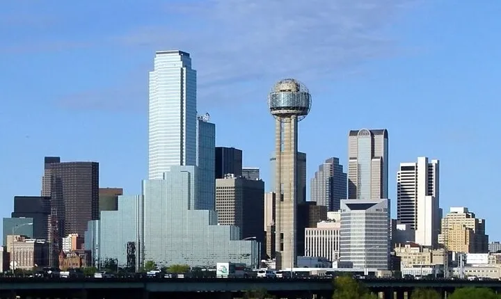 Dallas : Private Custom Walking Tour With A Guide (Private Tour)
