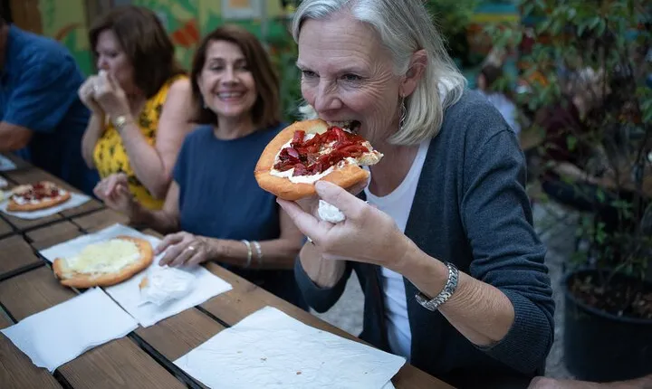 Budapest Street Food Tour with Local Snacks, Dessert and Beer