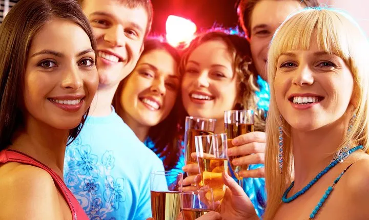 Las Vegas VIP Nightclub Party Bus Crawl