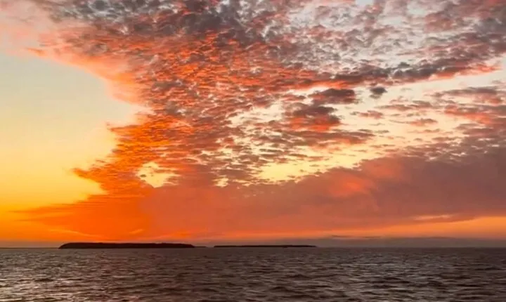 Sunset Powerboat Cruise