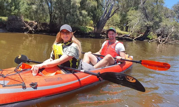 Mandoon Winery and Kayak Tour with wine tasting