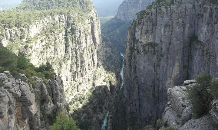 Side: Adler Canyon