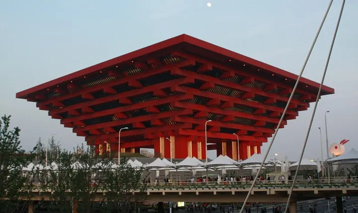 Shanghai Private Day Tour of Pudong New Area including Oriental Pearl Tower