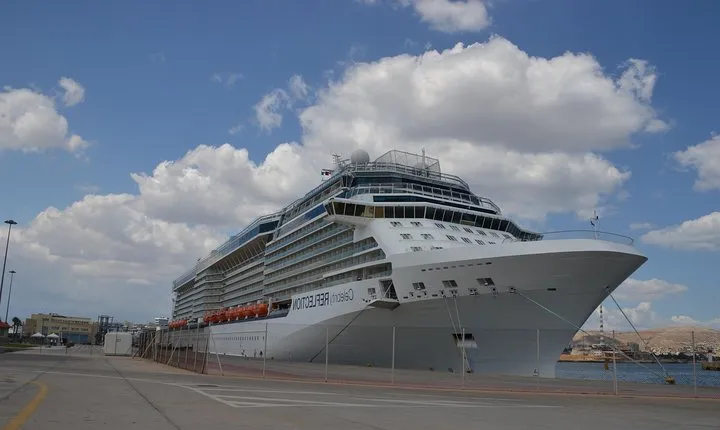 Piraeus harbour transfer Το Athens airport