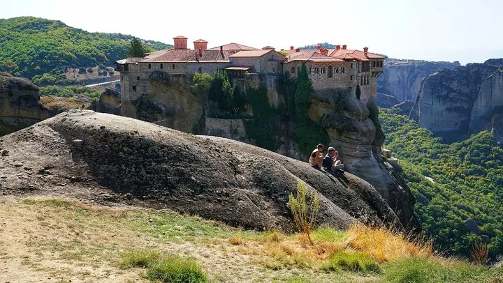 2 Day Private Tour of Meteora & Thermopylae From Athens