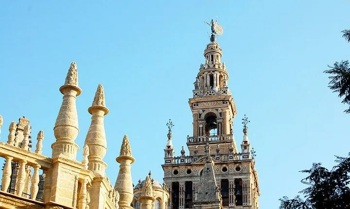 Essential Seville Tour