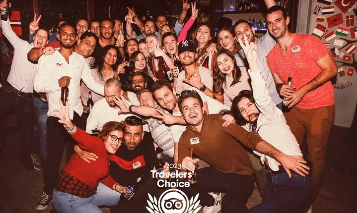 Pub Crawl Istanbul / Rooftop Clubs & Party Bus