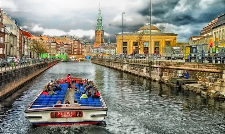 Copenhagen Scavenger Hunt and Highlights Self-Guided Tour