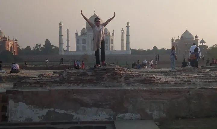 Delhi to Agra Overnight Tour Package by Car