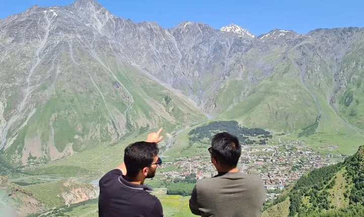 Full-Day Kazbegi - Stepantsminda, Gudauri Private Guided Tour