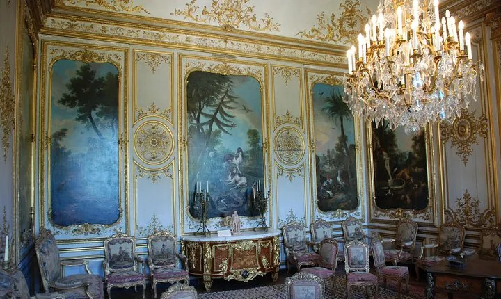 CHANTILLY & COMPIEGNE PALACE (lunch in SENLIS ) -from your hotel in PARIS -