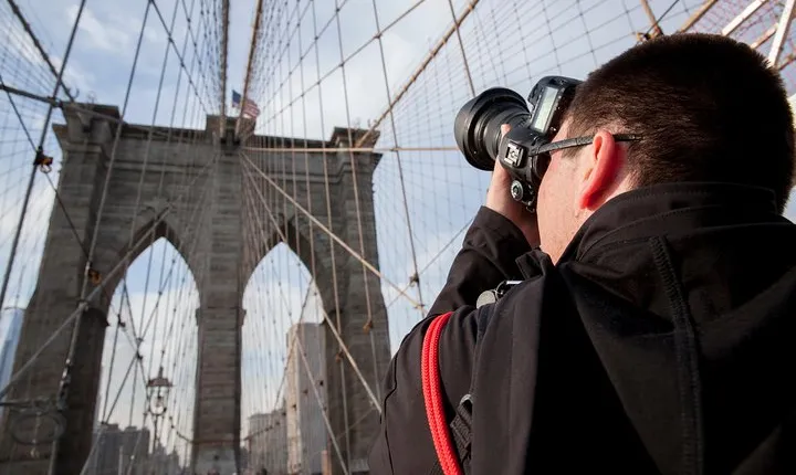Brooklyn Bridge Photography Tour with NYC Skyline Views