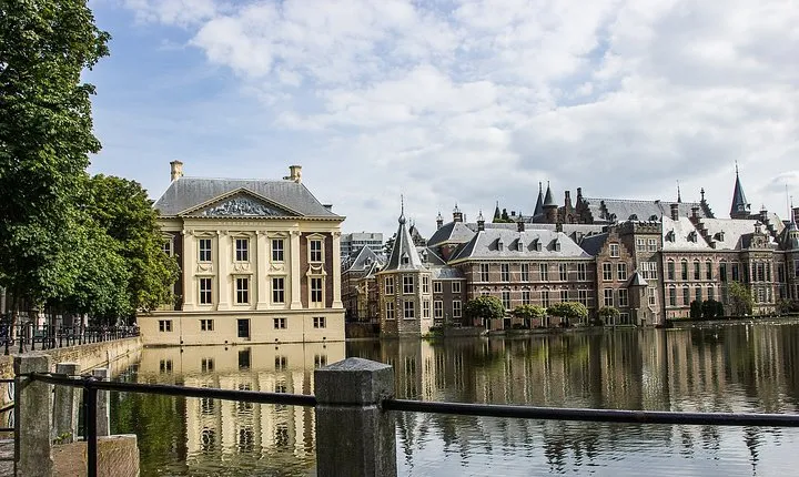 The Hague Private Walking Tour With A Professional Guide
