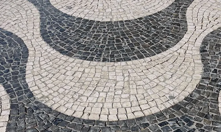 Private Lisbon Walking Tour - City Highlights and 2 Tastings