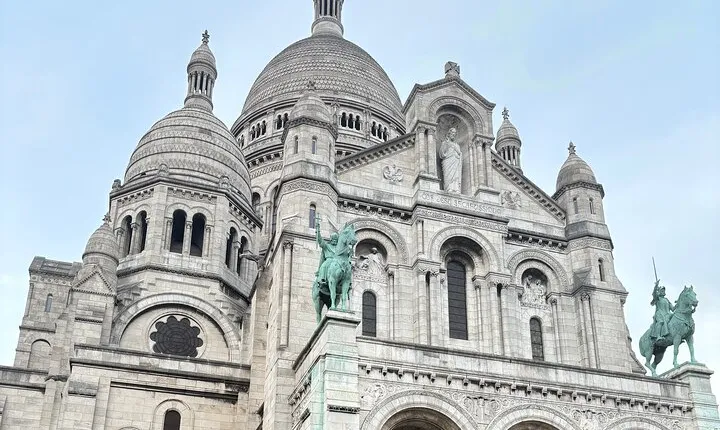 Explore Montmartre and Sacre Coeur with the best guides in Paris