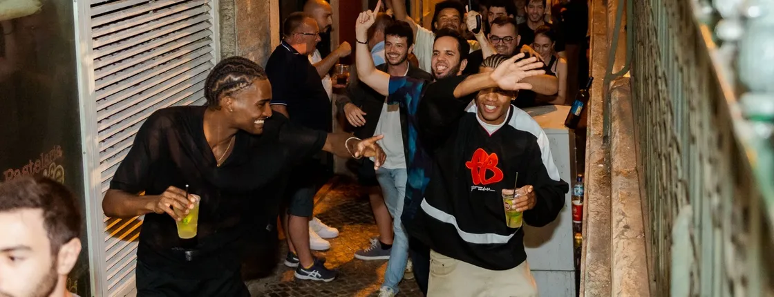 Lisbon Pink Street Pub Crawl