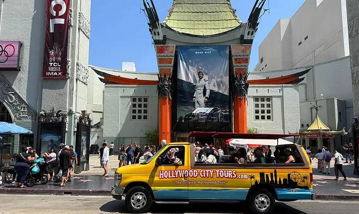 Hollywood and Celebrity Homes Bus Tour