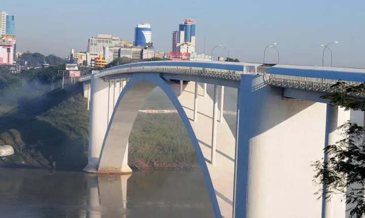 Airport IGU Pick-Up & Shopping In Paraguay & Hotel Drop-Off - Private Tour