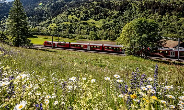 From Milan: Bernina Express Day Trip to Tirano & St. Moritz