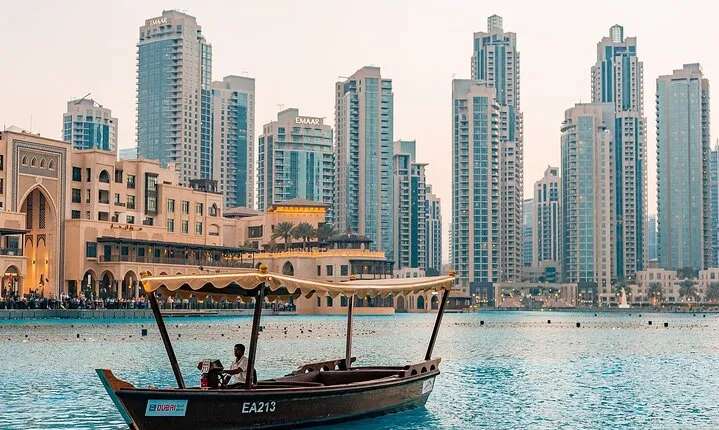 Exclusive Dubai tour from Abu Dhabi with English speaking driver