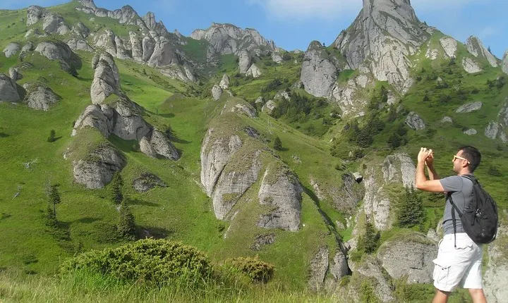 Day Hike in Carpathian Mountains for all levels in five areas